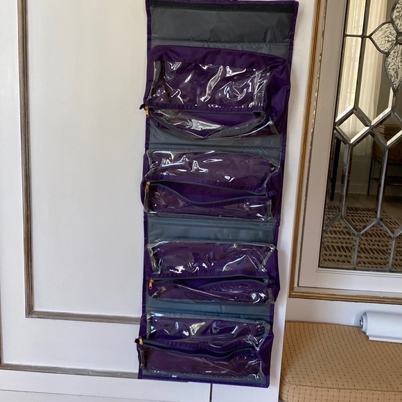 Large travel organizer by JM New York  with 4 detachable compartments. - Picture 1 of 13